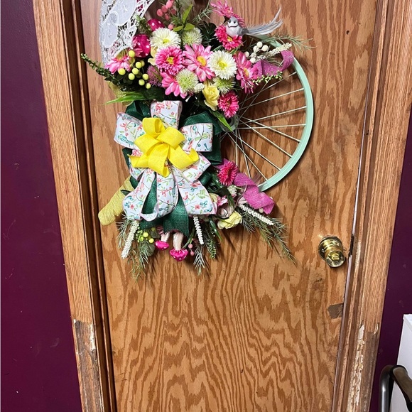 Spring spoke wreath - Picture 7 of 7